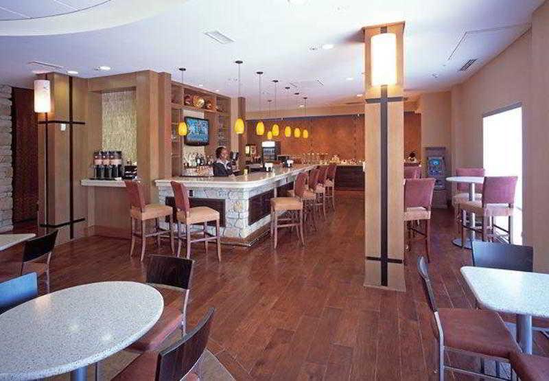 Courtyard Tampa Brandon Heartland Exterior foto